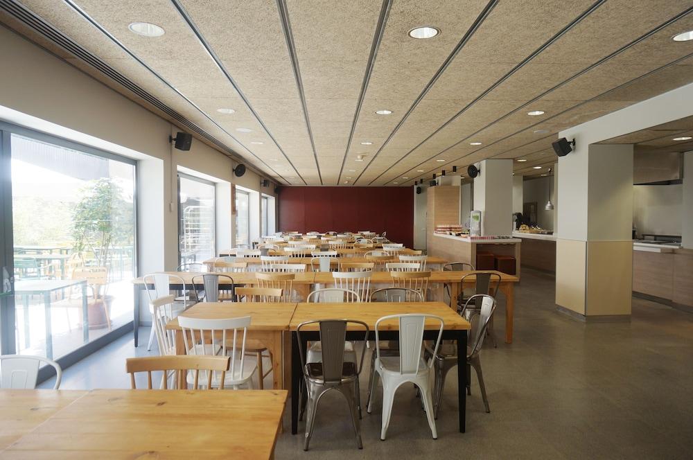 Alberg Pere Tarres Barcelona Buitenkant foto